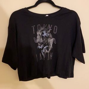 Black semi-cropped graphic tee from Garage.